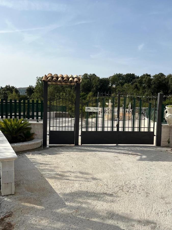 Villa Fiore - Piscina E Idromassaggio Itri Dış mekan fotoğraf