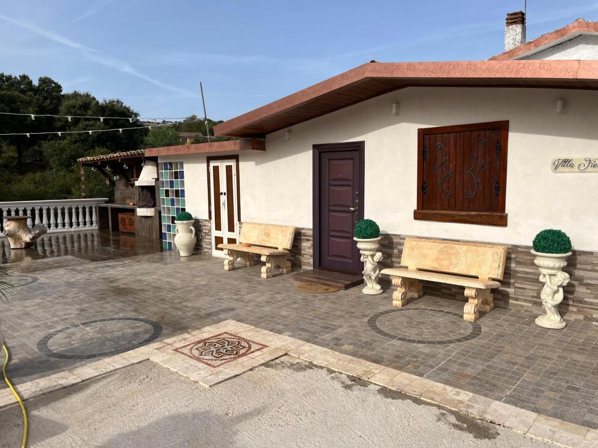 Villa Fiore - Piscina E Idromassaggio Itri Dış mekan fotoğraf